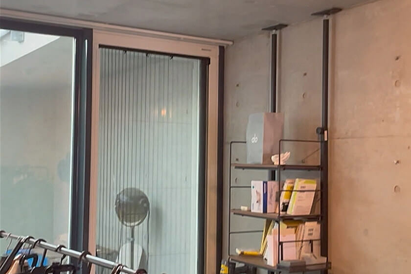 洋室 リフォーム前写真