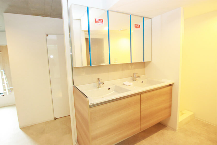 洗面室 ツインボウル洗面化粧台入替工事